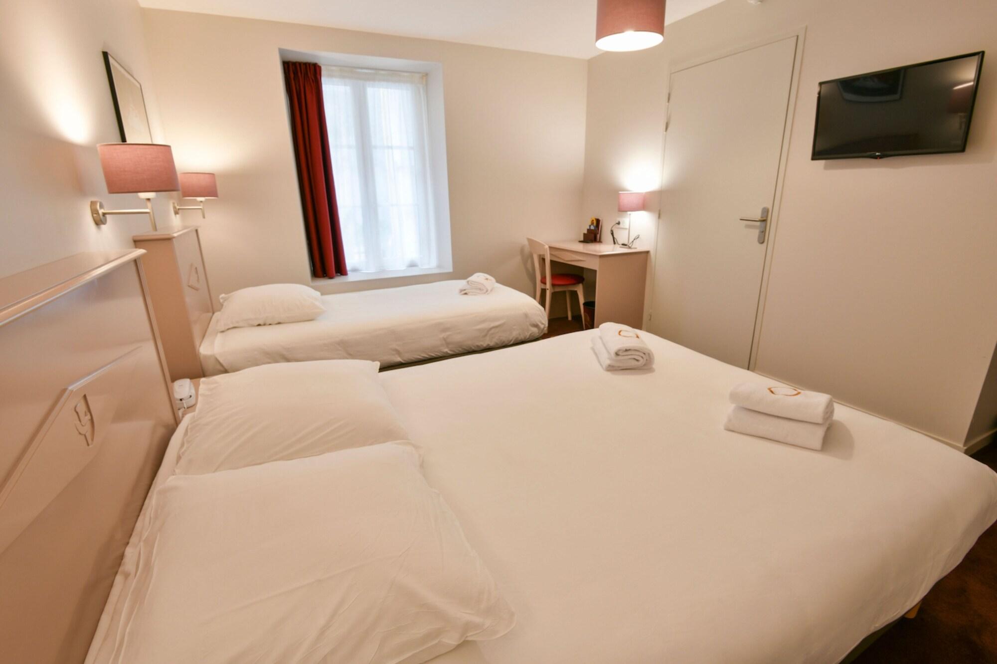 Hotel Le Roncevaux Pau Buitenkant foto